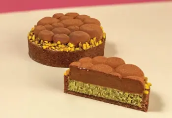 Chocolate_Tart_with_Pistachios_tsiskvili