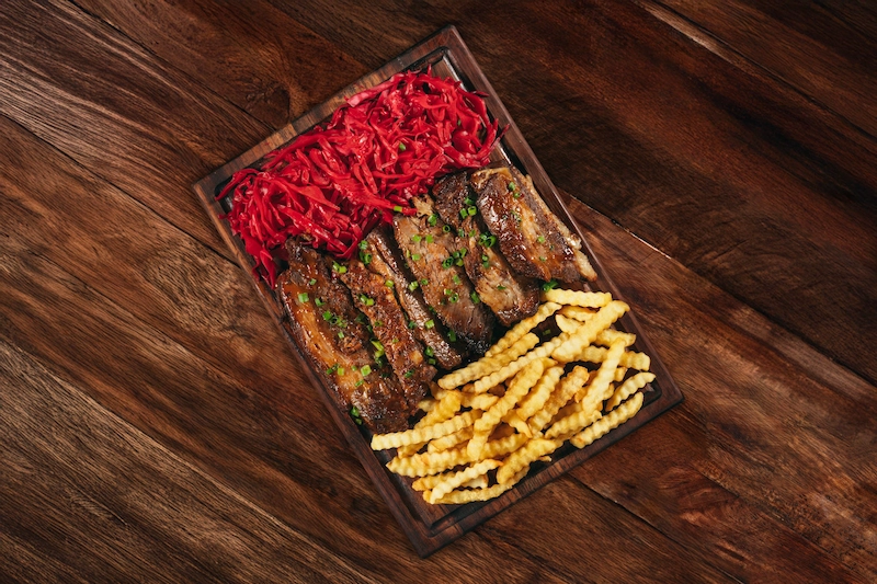 ნელი მომზადების საქონლის მოკლე ნეკნები.webp